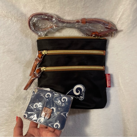 Dooney & Bourke NFL Rams N S Triple Zip Crossbody with ID holder NWT - Picture 5 of 12